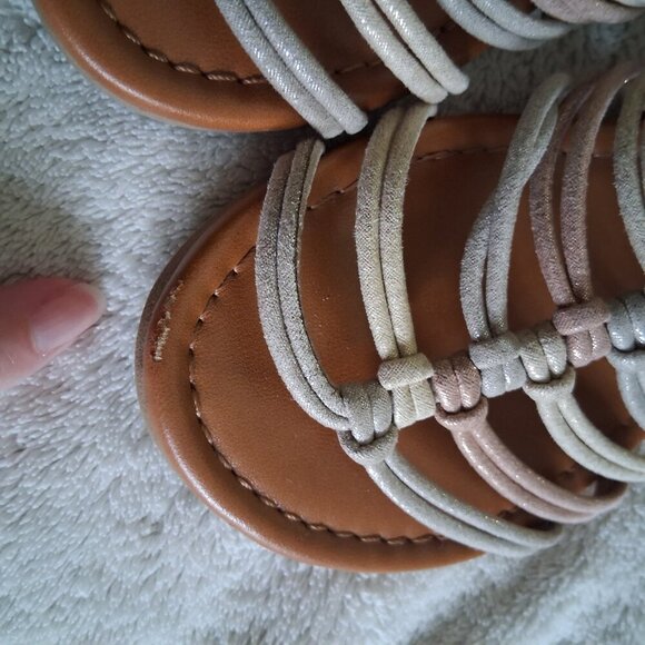 Justice Girl's Size 1 Metallic Gold Silver Bronze Strappy Gladiator Sandals - Picture 12 of 12